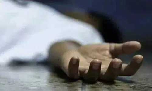 Osmania जनरल अस्पताल में एक व्यक्ति ने आत्महत्या कर ली Osmania जनरल अस्पताल में एक व्यक्ति ने आत्महत्या कर ली