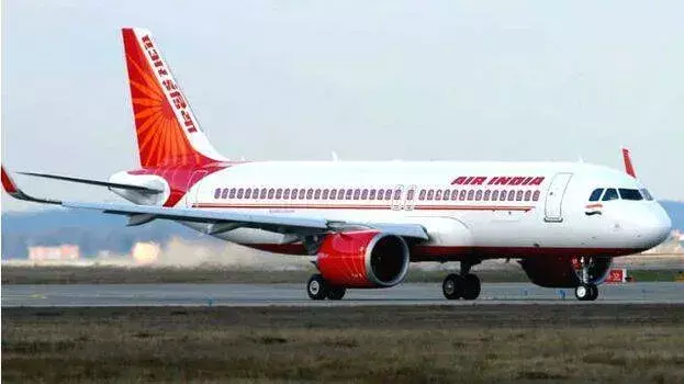 Kochi-Delhi Air India  की उड़ान में तकनीकी खराबी, यात्रियों को विमान से उतारा गया