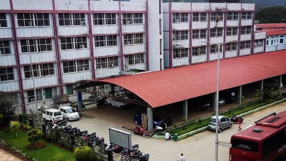 Assam : जीएमसीएच एनआईसीयू में बिस्तर से गिरकर नवजात की मौत, जांच के आदेश Assam : जीएमसीएच एनआईसीयू में बिस्तर से गिरकर नवजात की मौत, जांच के आदेश