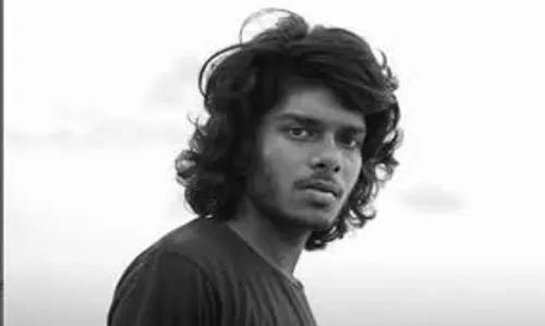 Kerala : रैपर वेदान पर चल रही जांच के बीच यौन उत्पीड़न के नए आरोप Kerala : रैपर वेदान पर चल रही जांच के बीच यौन उत्पीड़न के नए आरोप