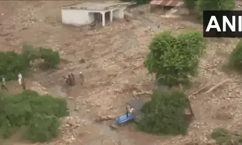 कठुआ में बादल फटा: BJP जम्मू-कश्मीर अध्यक्ष, जसरोटा MLA ने जोध गांव का हवाई सर्वेक्षण किया