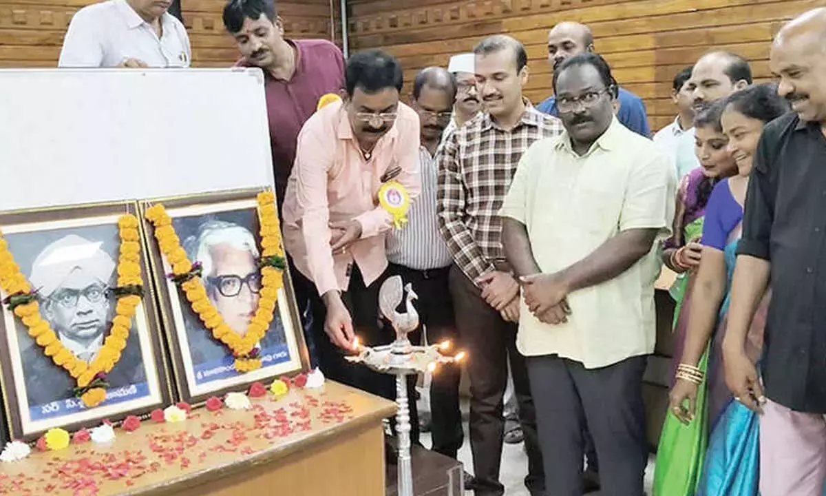 Andhra: सामाजिक विकास में पत्रकारों की भूमिका महत्वपूर्ण Andhra: सामाजिक विकास में पत्रकारों की भूमिका महत्वपूर्ण