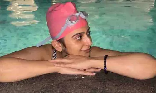 Rakul Preet Singh ने पति पत्नी और वो 2 की शूटिंग शुरू की Rakul Preet Singh ने पति पत्नी और वो 2 की शूटिंग शुरू की