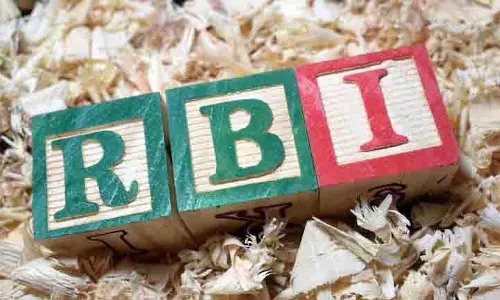 RBI के नए नियमों से कुछ ही घंटों में चेक का क्लियरेंस सुनिश्चित होगा RBI के नए नियमों से कुछ ही घंटों में चेक का क्लियरेंस सुनिश्चित होगा