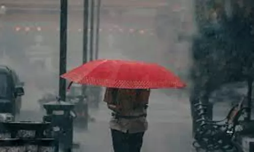Kerala के लिए बारिश का पूर्वानुमान संशोधित किया, 3 जिलों में ऑरेंज अलर्ट, 8 में पीला अलर्ट
