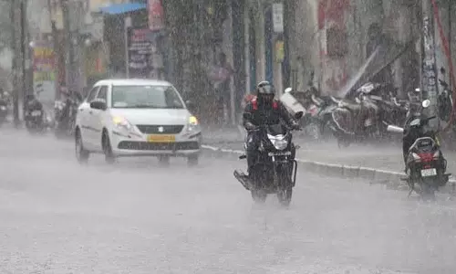 IMD ने तेलंगाना में अत्यधिक भारी बारिश के लिए रेड अलर्ट जारी किया