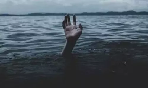 Tamil Nadu में सिंगारपेट्टई के पास झील में दो लड़कियाँ डूबीं