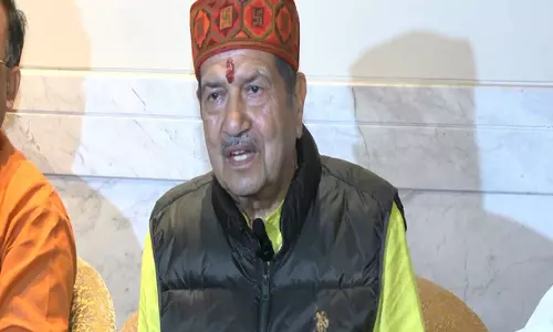RSS नेता इंद्रेश कुमार ने जम्मू-कश्मीर के श्रीनगर में सूफी दरगाह का किया दौरा