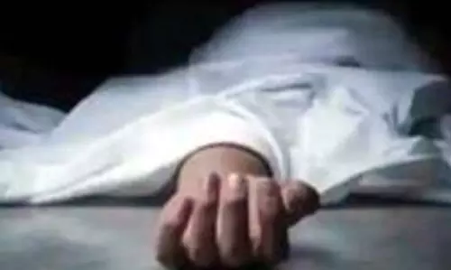 Jammu में दो लोग मृत पाए गए Jammu में दो लोग मृत पाए गए