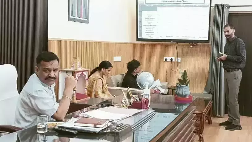 Hamirpur: अधिकारी अपात्रों को लाभान्वित करेंगे तो नोटिस मिलेगा: नरदेव सिंह कंवर Hamirpur: अधिकारी अपात्रों को लाभान्वित करेंगे तो नोटिस मिलेगा: नरदेव सिंह कंवर