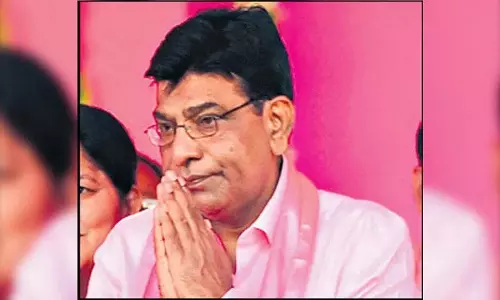 पूर्व सांसद नामा ने Kallur Ashram School में विषाक्त भोजन की जांच की मांग की पूर्व सांसद नामा ने Kallur Ashram School में विषाक्त भोजन की जांच की मांग की