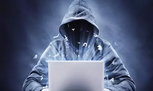 Virar में साइबर ठगी: 1.6 लाख रुपये वापस, पुलिस ने किया फ्रीज और रिफंड Virar में साइबर ठगी: 1.6 लाख रुपये वापस, पुलिस ने किया फ्रीज और रिफंड
