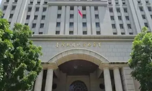 Taiwan में रबर की नाव से अवैध प्रवेश के आरोप में चीनी व्यक्ति पर मामला दर्ज Taiwan में रबर की नाव से अवैध प्रवेश के आरोप में चीनी व्यक्ति पर मामला दर्ज