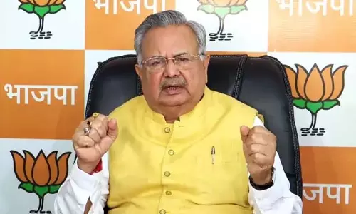 BIG BREAKING: मंत्रिमंडल विस्तार से पहले डॉ. रमन सिंह दिल्ली रवाना BIG BREAKING: मंत्रिमंडल विस्तार से पहले डॉ. रमन सिंह दिल्ली रवाना