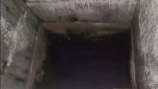 Noida : सीवर टैंक हादसे में 3 अधिकारियों पर कार्रवाई Noida : सीवर टैंक हादसे में 3 अधिकारियों पर कार्रवाई