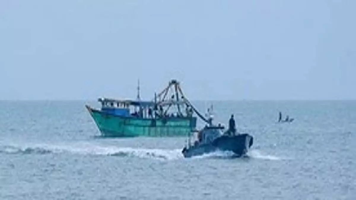 Sri Lankan अदालत ने 14 भारतीय मछुआरों की न्यायिक हिरासत बढ़ाई Sri Lankan अदालत ने 14 भारतीय मछुआरों की न्यायिक हिरासत बढ़ाई