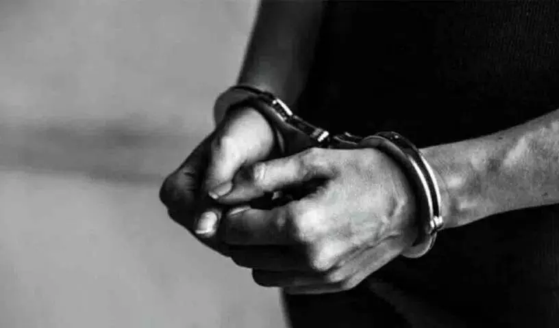Kukatpalli में 10 साल की बच्ची सहस्रा की हत्या के मामले में व्यक्ति को हिरासत में लिया गया Kukatpalli में 10 साल की बच्ची सहस्रा की हत्या के मामले में व्यक्ति को हिरासत में लिया गया