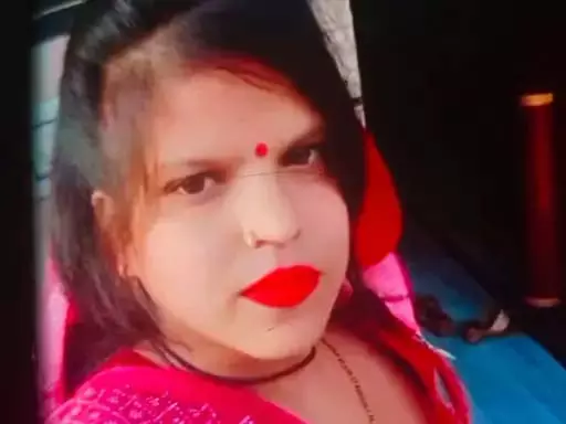 पत्नी के चरित्र पर शक करने वाले पति ने किया मर्डर, चाकू से वार पत्नी के चरित्र पर शक करने वाले पति ने किया मर्डर, चाकू से वार