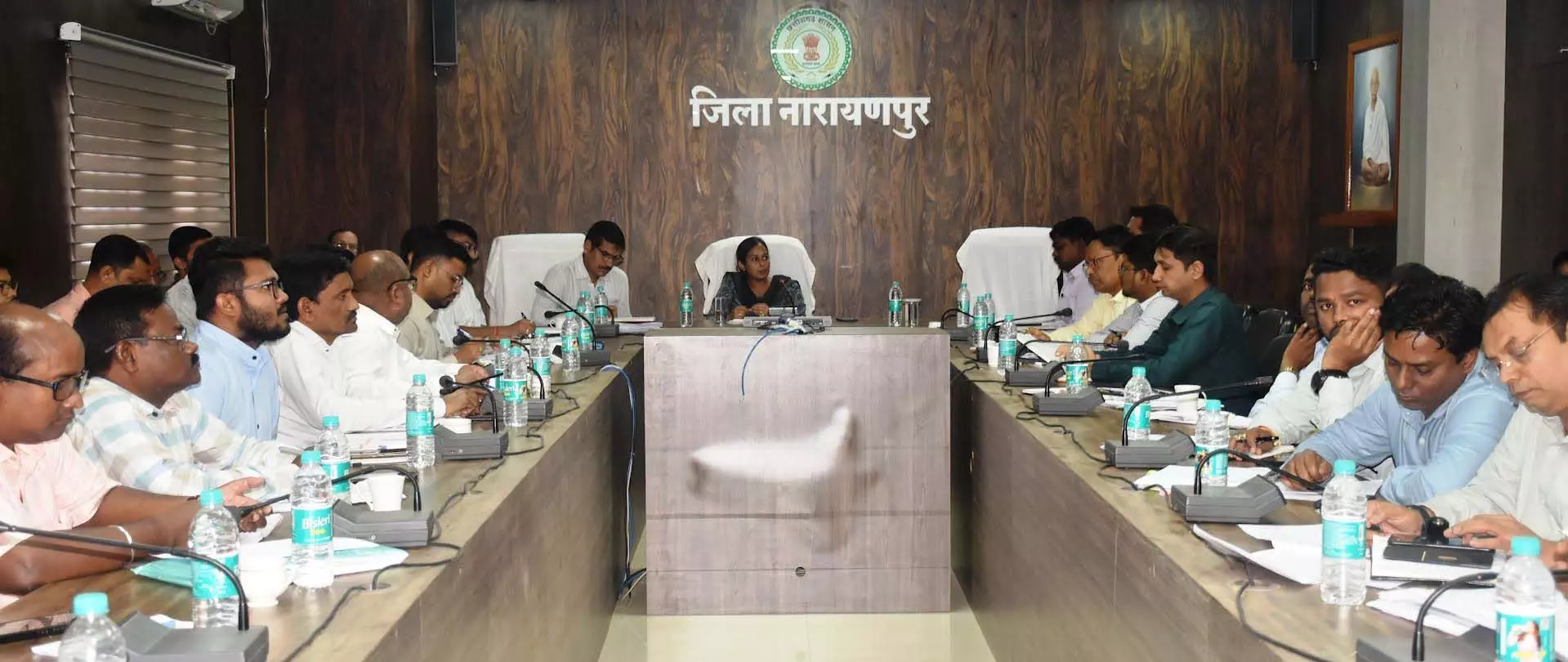 मुख्यमंत्री घोषणा के निर्माण कार्यों को प्राथमिकता के साथ पूर्ण करना सुनिश्चित करें: कलेक्टर मुख्यमंत्री घोषणा के निर्माण कार्यों को प्राथमिकता के साथ पूर्ण करना सुनिश्चित करें: कलेक्टर