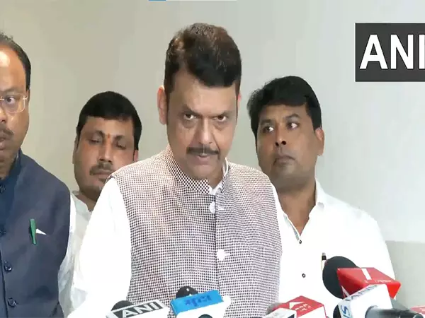 महाराष्ट्र CM ने राहुल गांधी पर झूठ बोलने का लगाया आरोप महाराष्ट्र CM ने राहुल गांधी पर झूठ बोलने का लगाया आरोप