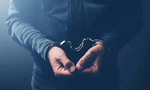 Mumbai: ₹3 करोड़ की हेराफेरी में फरार आरोपी गिरफ्तार