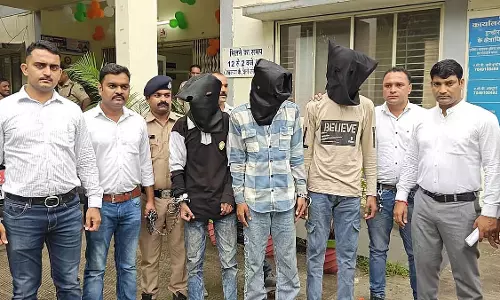 Madhya Pradesh: हत्या स्थल से मिली चप्पल, इंदौर में 3 आरोपी गिरफ्तार