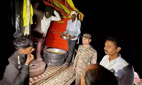 Maharashtra : नांदेड़ में बाढ़ से प्रभावित गांवों में सेना की मदद