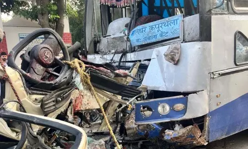 Kapurthala-Jalandhar राजमार्ग पर गलत दिशा में तेज गति से आ रही बस के कारण जानलेवा हादसा हुआ