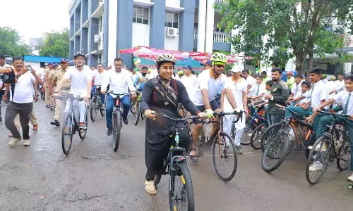 Parbhani: नशामुक्ति को बढ़ावा देने के लिए साइकिल रैली Parbhani: नशामुक्ति को बढ़ावा देने के लिए साइकिल रैली