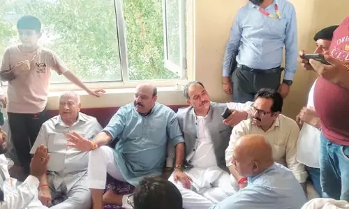 डिप्टी सीएम ने कठुआ में बादल फटने से प्रभावित गांवों का दौरा किया