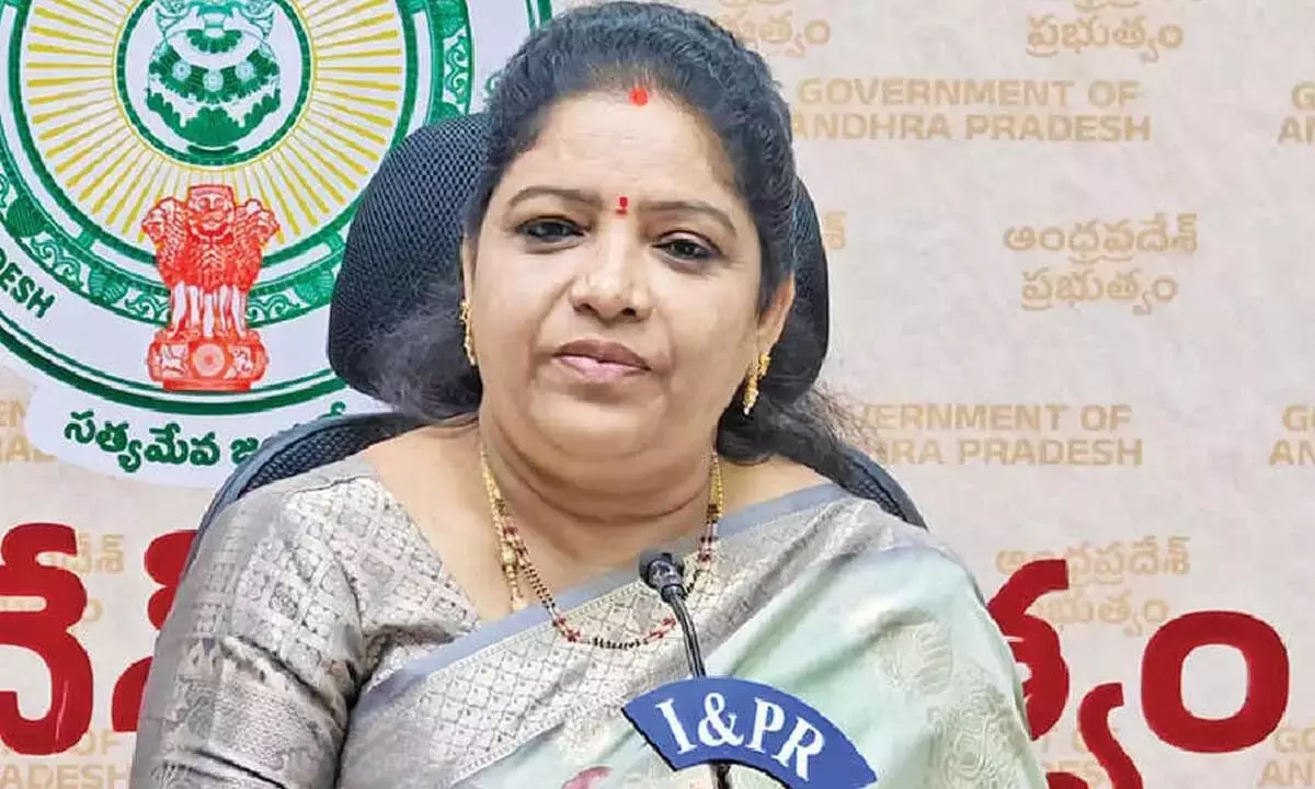 Andhra: मंत्री संध्या रानी ने स्त्री शक्ति योजना की सराहना की