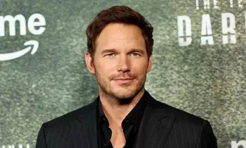 Chris Pratt ने आरएफके जूनियर के बारे में खुलकर बात की: पारिवारिक समारोहों में मज़ाकिया