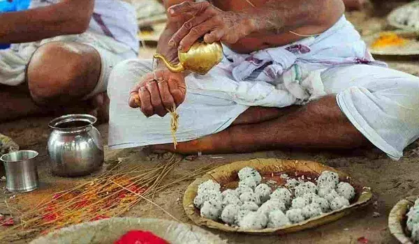 Jaipur: 22 अगस्त को पितृ कर्म, 23 अगस्त को देवकार्य Jaipur: 22 अगस्त को पितृ कर्म, 23 अगस्त को देवकार्य