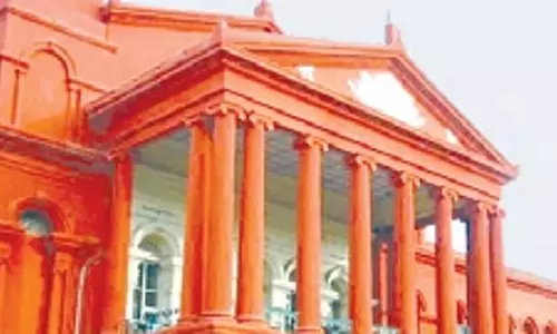 कर्नाटक उच्च न्यायालय ने कहा कि POCSO महिलाओं पर भी समान रूप से होता है लागू कर्नाटक उच्च न्यायालय ने कहा कि POCSO महिलाओं पर भी समान रूप से होता है लागू