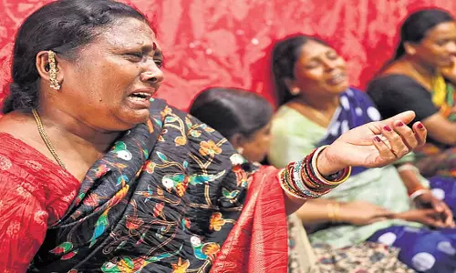 Ramanthapur में उत्सव शोक में बदल गया Ramanthapur में उत्सव शोक में बदल गया