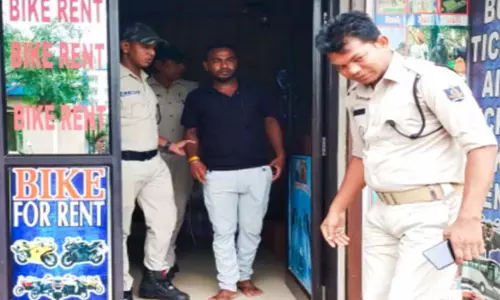 Puri पुलिस ने अपंजीकृत टूर ऑपरेटरों पर कार्रवाई की Puri पुलिस ने अपंजीकृत टूर ऑपरेटरों पर कार्रवाई की