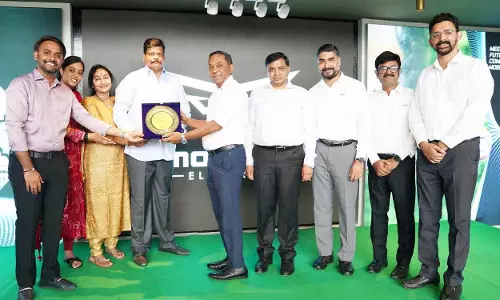 मोंट्रा इलेक्ट्रिक ने Hyderabad में इलेक्ट्रिक छोटे वाणिज्यिक वाहन डीलरशिप शुरू की मोंट्रा इलेक्ट्रिक ने Hyderabad में इलेक्ट्रिक छोटे वाणिज्यिक वाहन डीलरशिप शुरू की