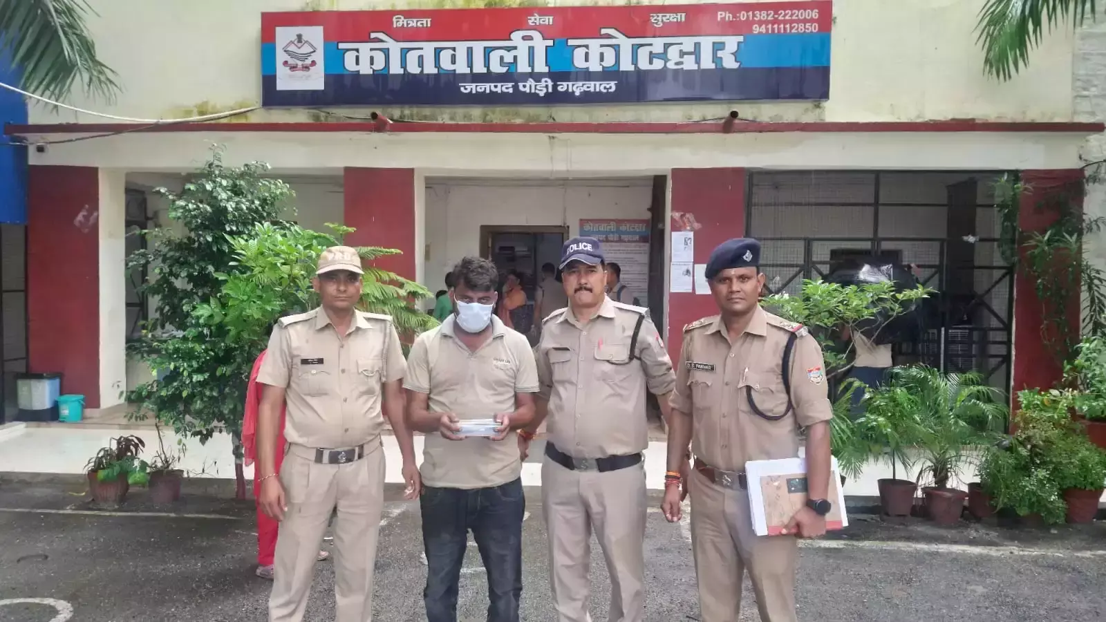 Pauri Garhwal: ठगी के मामले में नकली फौजी गिरफ्तार