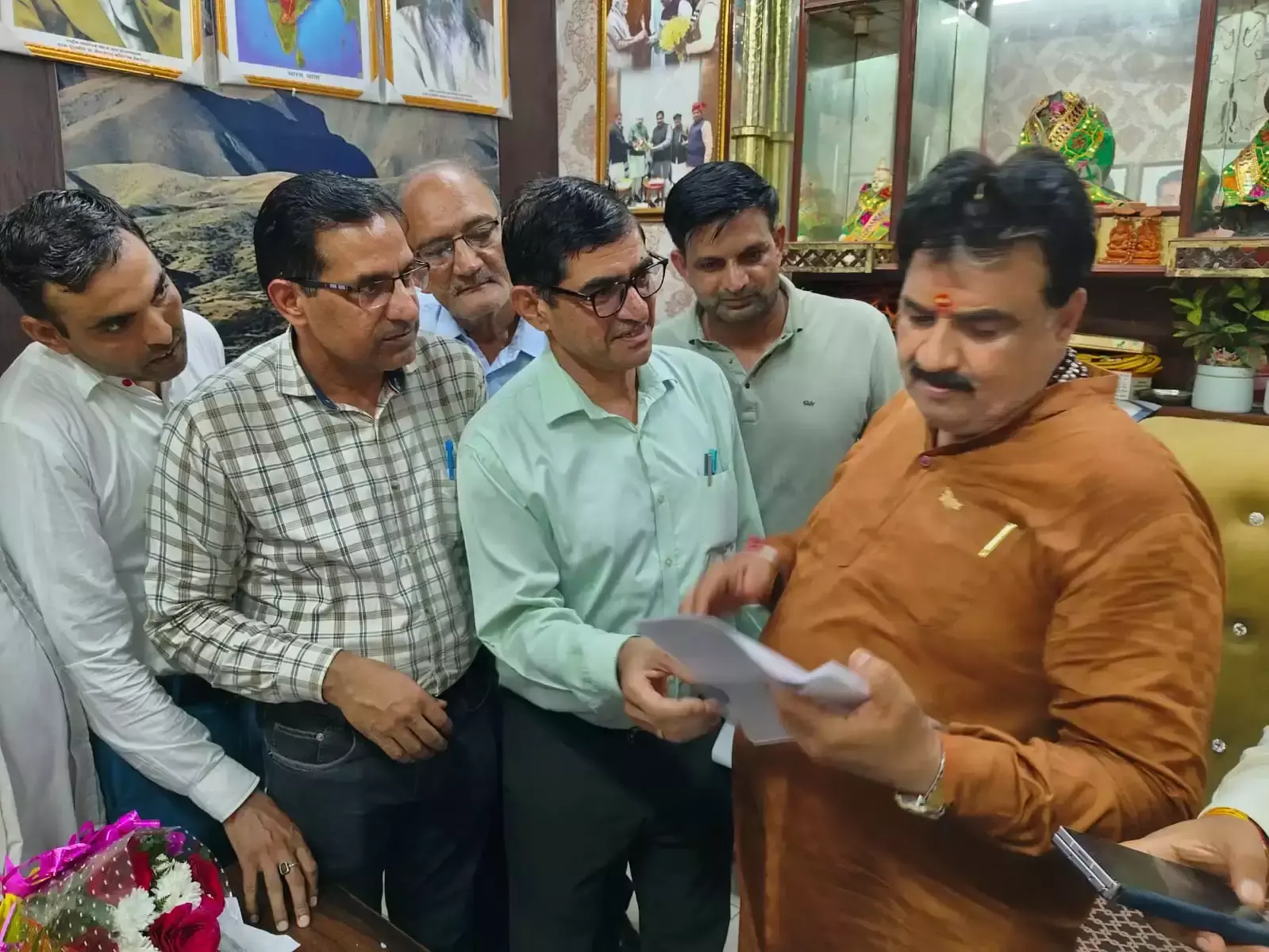 Jind: तालमेल कमेटी ने डिप्टी स्पीकर को ज्ञापन प्रदान किया