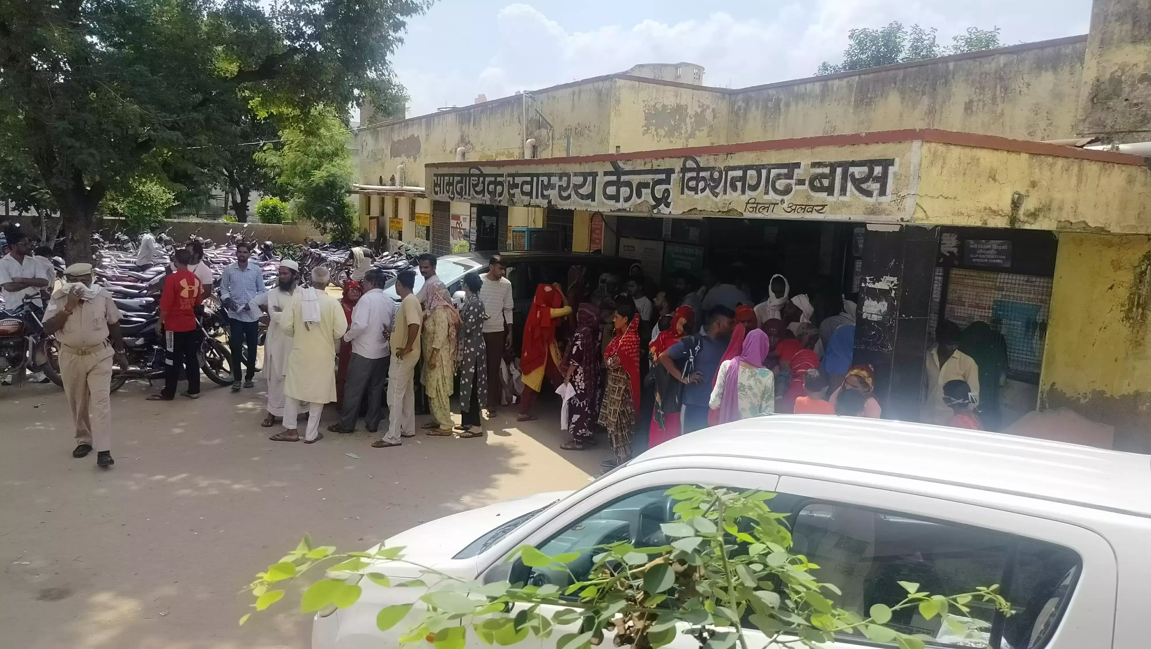 Alwar: जयपुर रेंज आईजी का अलवर दौरा, सुरक्षा बढ़ाने के निर्देश Alwar: जयपुर रेंज आईजी का अलवर दौरा, सुरक्षा बढ़ाने के निर्देश