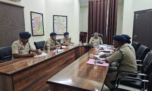 CG: नशा तस्करों पर कठोर कार्रवाई के IG दुर्ग ने दिए निर्देश