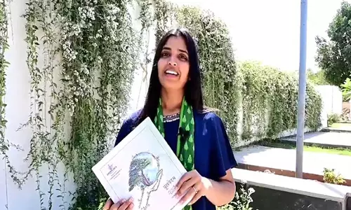तेदेपा नेता शिकारी बन रहे हैं, महिलाएं असहाय हैं: YSRCP प्रवक्ता आरे श्यामला तेदेपा नेता शिकारी बन रहे हैं, महिलाएं असहाय हैं: YSRCP प्रवक्ता आरे श्यामला