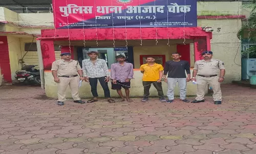 एक ही दिन तीन युवकों को पुलिस ने चाकू के साथ पकड़ा, आर्म्स एक्ट के तहत गिरफ्तार