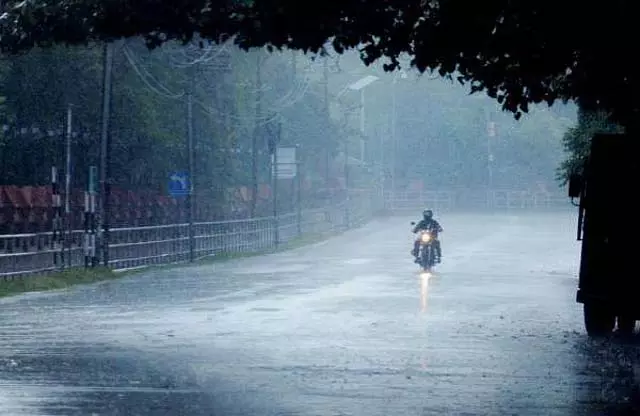 Tamil Nadu में 25 अगस्त तक बारिश की संभावना Tamil Nadu में 25 अगस्त तक बारिश की संभावना