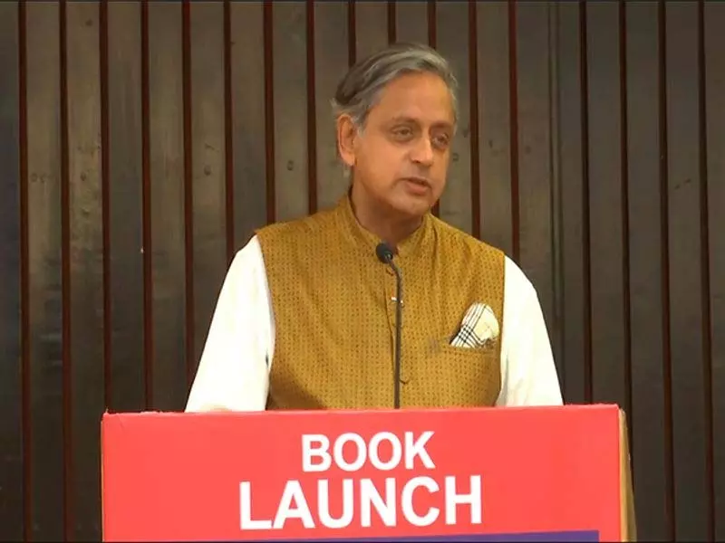 थरूर: पाकिस्तान पर सफल हमलों ने शांति में योगदान दिया, ट्रंप नहीं थरूर: पाकिस्तान पर सफल हमलों ने शांति में योगदान दिया, ट्रंप नहीं