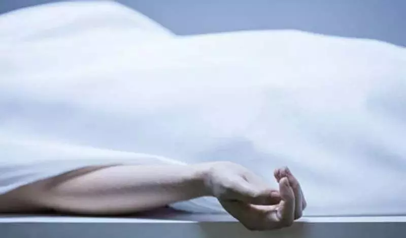 झेलम नदी में चार दिन तक डूबे रहने के बाद सोपोर के मछुआरे का शव बरामद झेलम नदी में चार दिन तक डूबे रहने के बाद सोपोर के मछुआरे का शव बरामद
