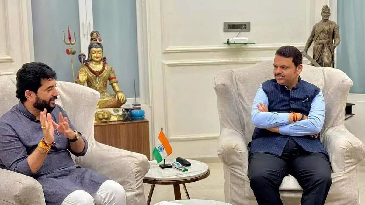 Maharashtra: सरकार ने पुणे और लोनावाला के बीच तीसरे और चौथे रेल ट्रैक को मंजूरी दी Maharashtra: सरकार ने पुणे और लोनावाला के बीच तीसरे और चौथे रेल ट्रैक को मंजूरी दी