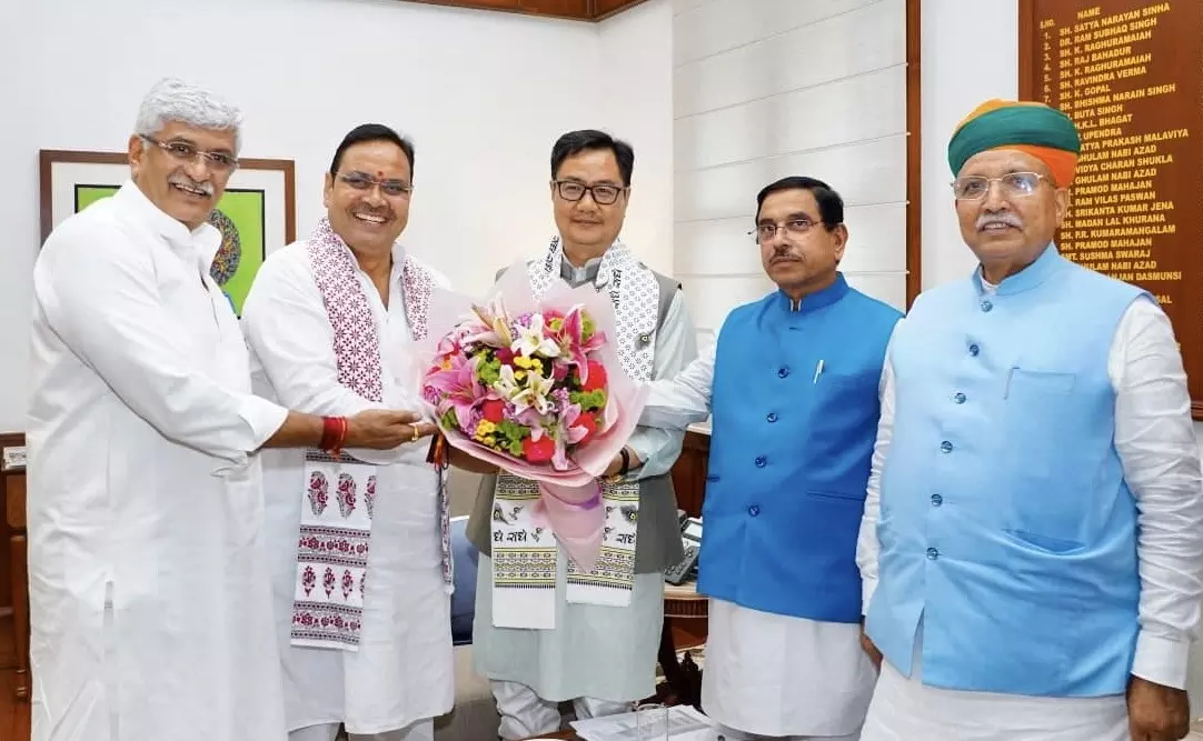 Jaipur: भजनलाल शर्मा ने केंद्रीय मंत्रियों से की प्रदेश विकास पर चर्चा Jaipur: भजनलाल शर्मा ने केंद्रीय मंत्रियों से की प्रदेश विकास पर चर्चा