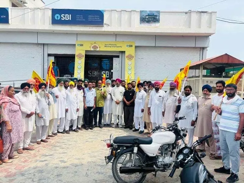 फरीदकोट में SBI ने 15 करोड़ रुपये के घोटाले में धोखाधड़ी से प्राप्त धन वापस करना शुरू कर दिया फरीदकोट में SBI ने 15 करोड़ रुपये के घोटाले में धोखाधड़ी से प्राप्त धन वापस करना शुरू कर दिया
