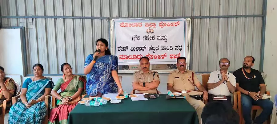 Ganesh Utsav : कानून का पालन करने की सलाह Ganesh Utsav : कानून का पालन करने की सलाह